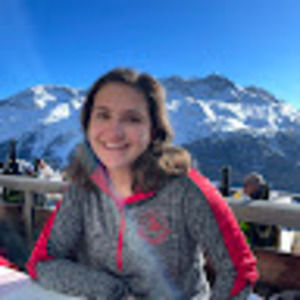 Meet your Posher, Mia